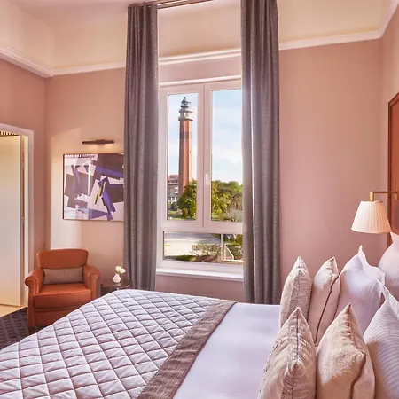 Barriere Le Westminster מלון 5*