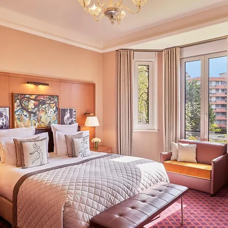 Barriere Le Westminster