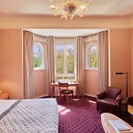 Barriere Le Westminster Hotel