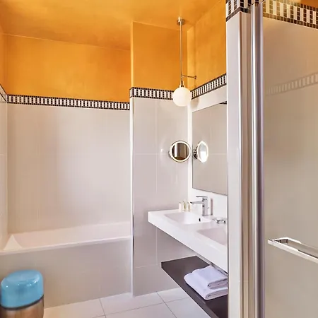 מלון Barrire Le Westminster 5*