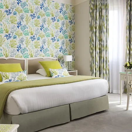 Barriere Le Westminster Hotel 5*