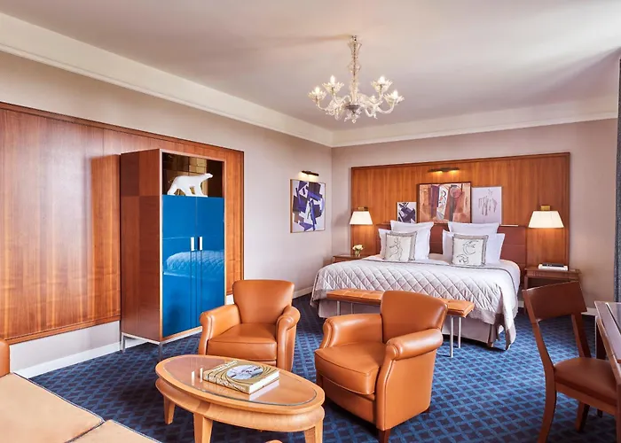 Hotel Barriere Le Westminster 5*